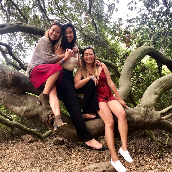 Meet your Posher, Janet - Picture 2 of 6